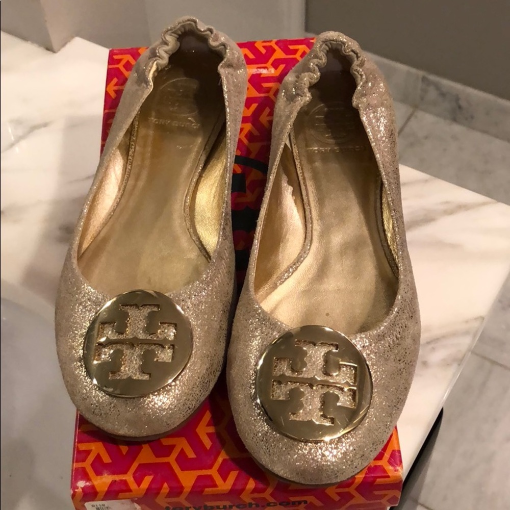 Tory Burch Platinum/Gold Reva size 8